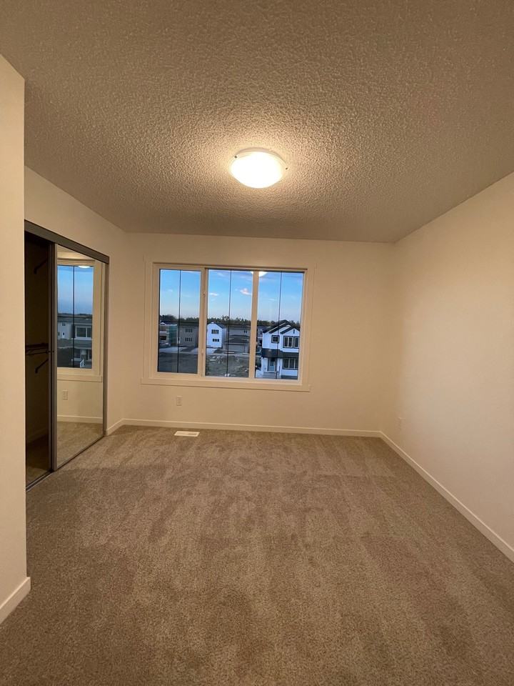 1209 Mcleod Ave - Photo 3 of 18