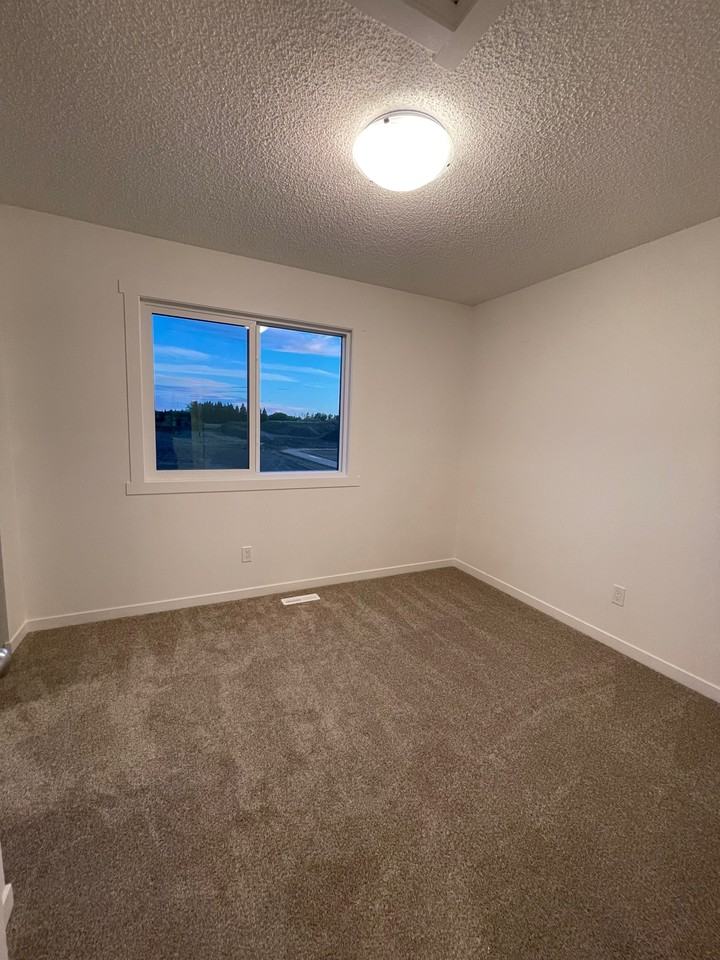 1209 Mcleod Ave - Photo 7 of 18