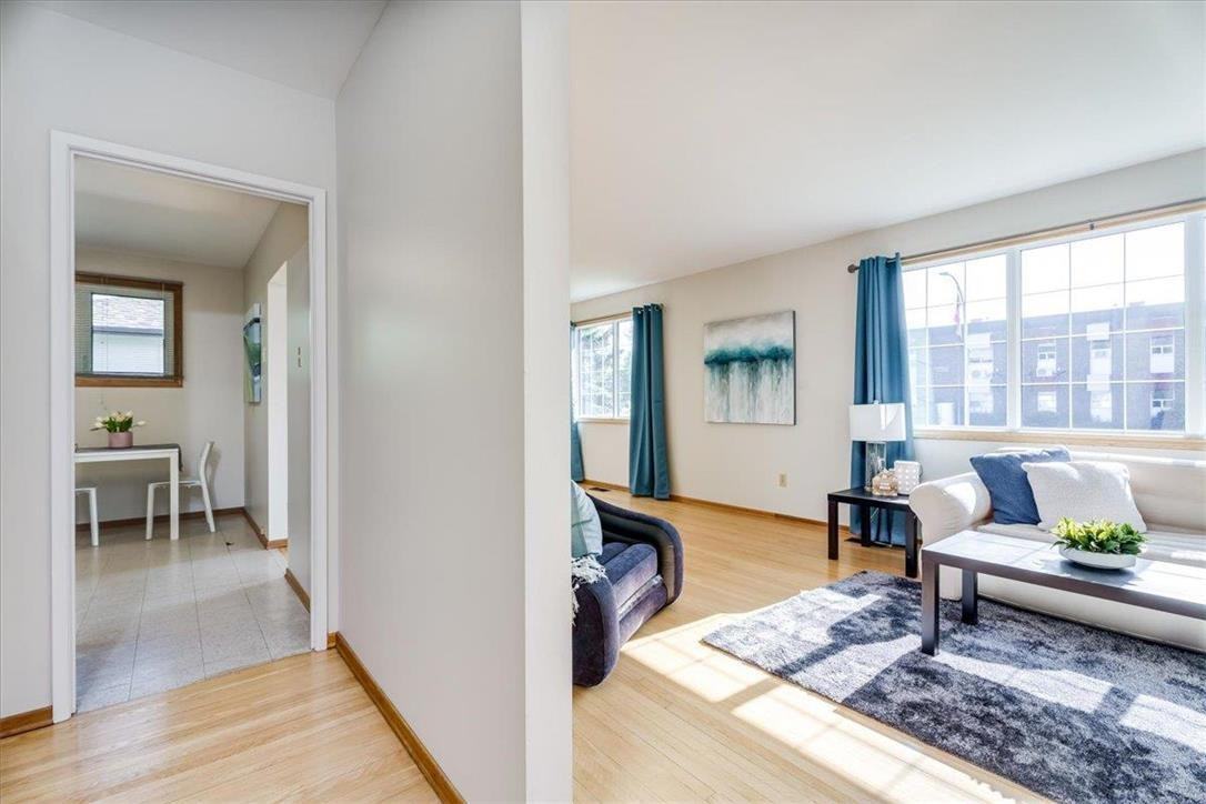 15 Lomond Blvd - Photo 4 of 43