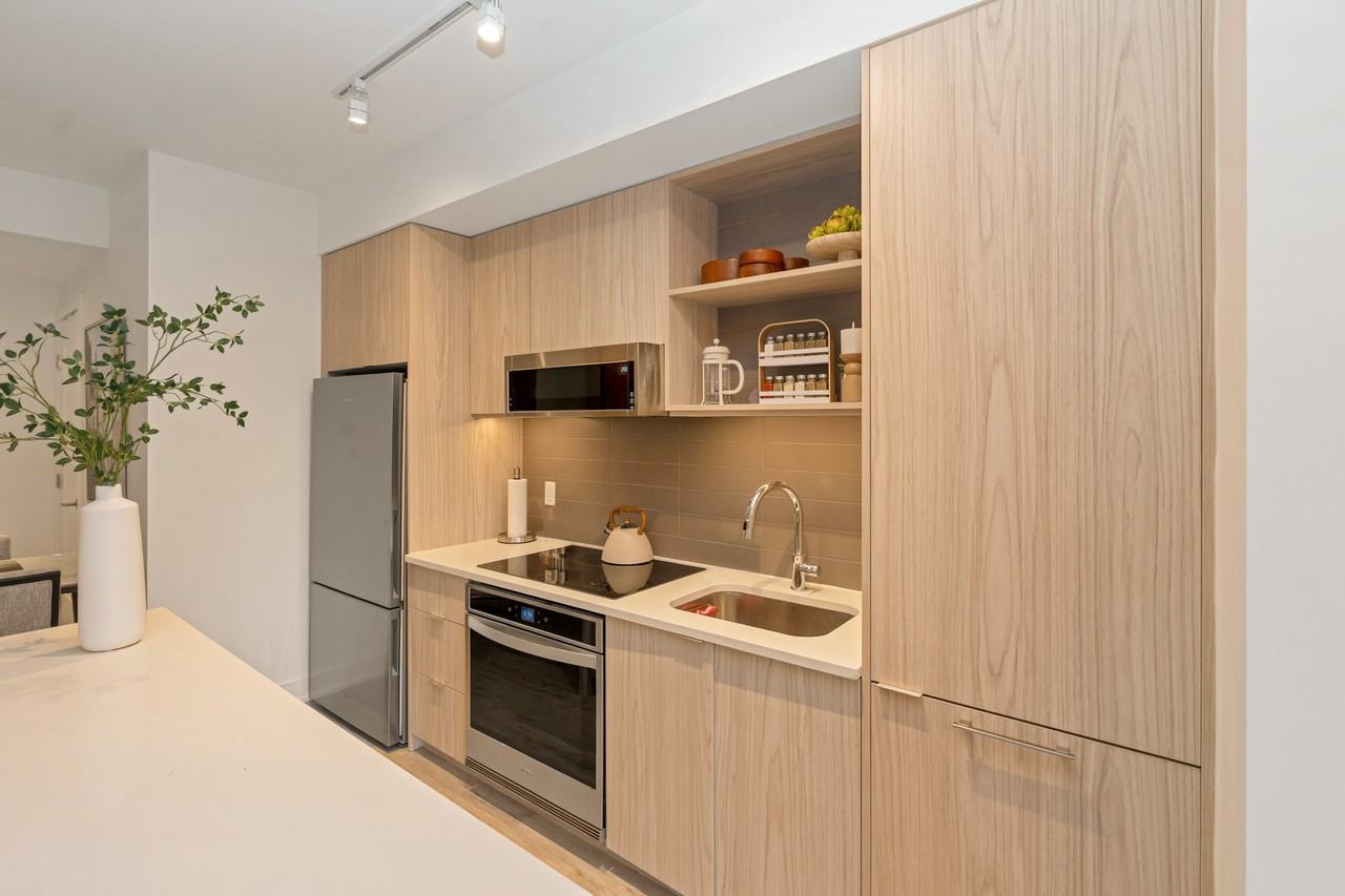 185 Dunlop St E - Photo 6 of 26