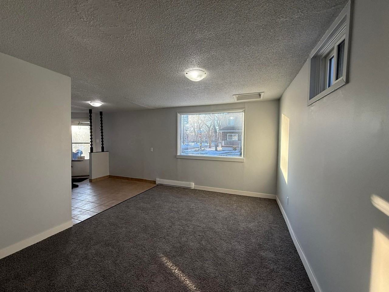 774 Weatherdon Ave - Photo 3 of 11