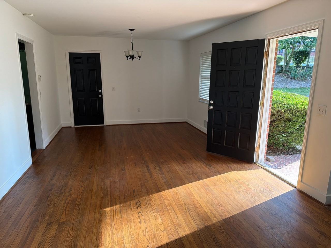 269 W Vineland Rd - Photo 3 of 12