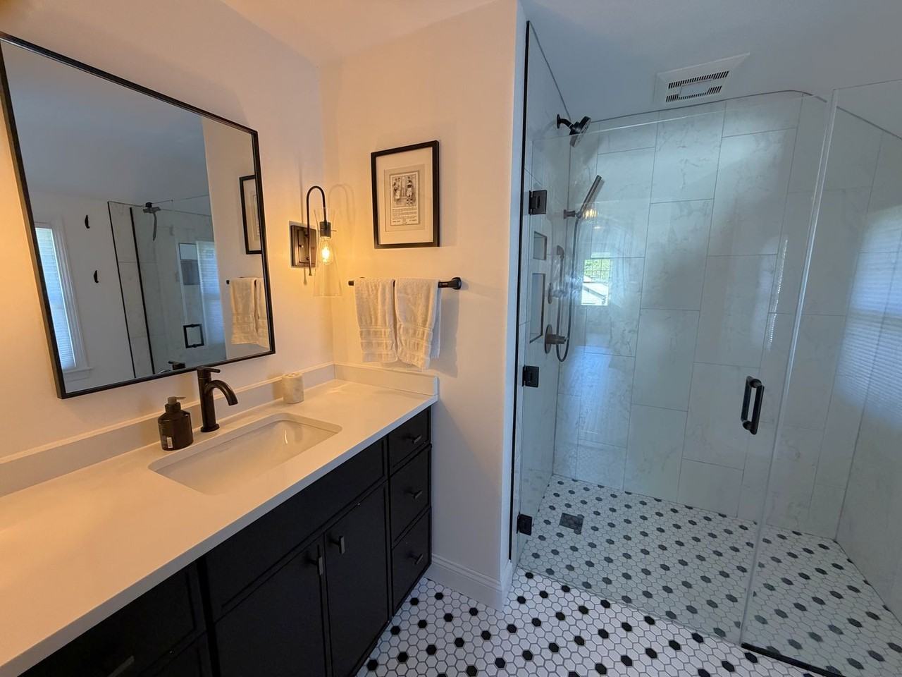 398 Elm St - Photo 6 of 8
