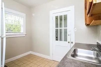 305 E Ponce De Leon Ave #S - Photo 4 of 11
