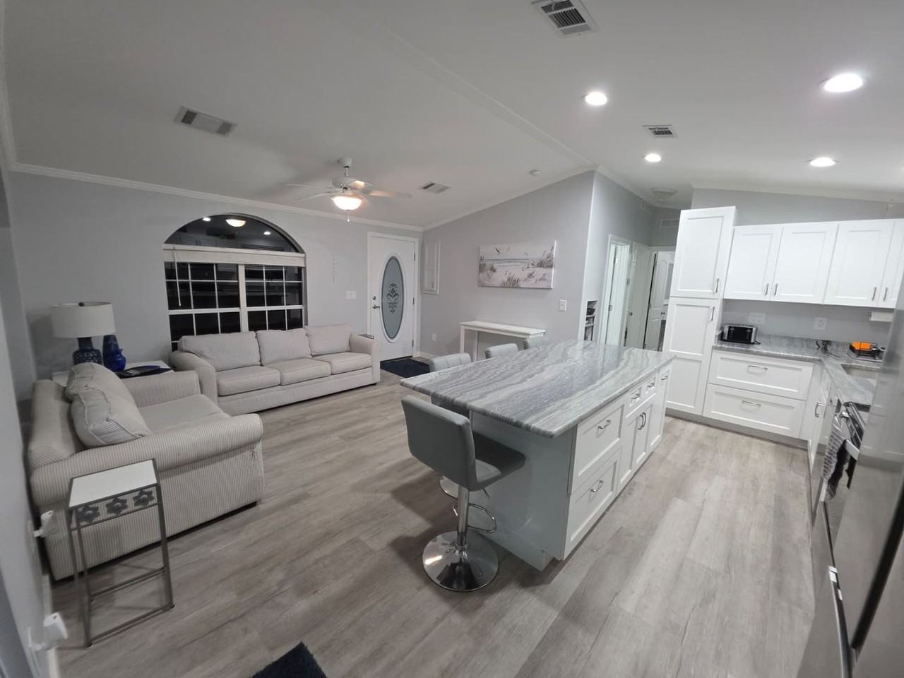 1140 Chinook Trl - Photo 3 of 18