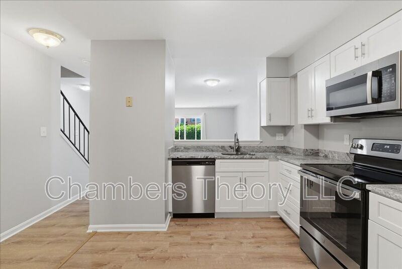 939 S Rolfe St #1 - Photo 4 of 23