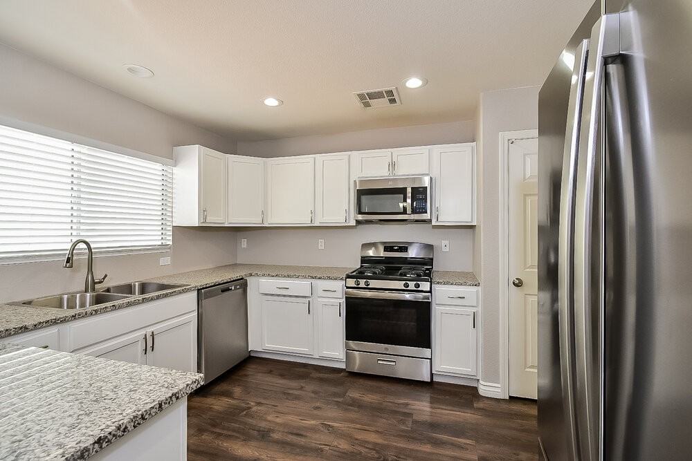 6883 Momentos St - Photo 6 of 17