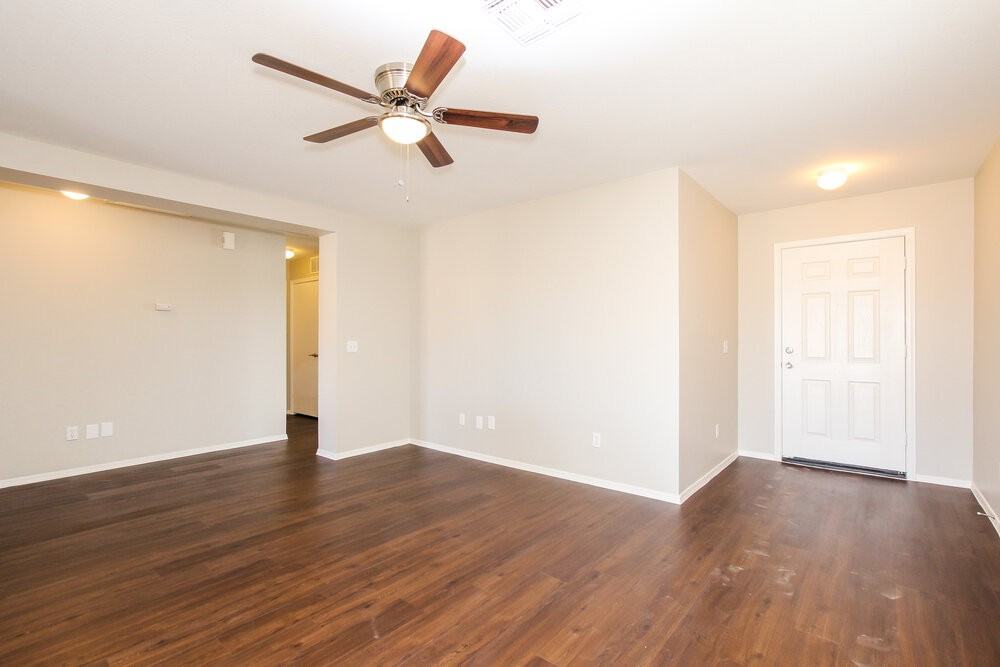10546 W Carlota Ln - Photo 2 of 15