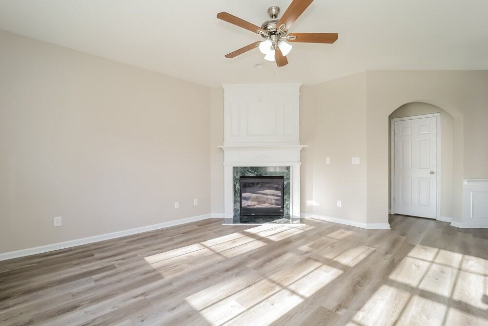 7759 Parkside Dr - Photo 5 of 17