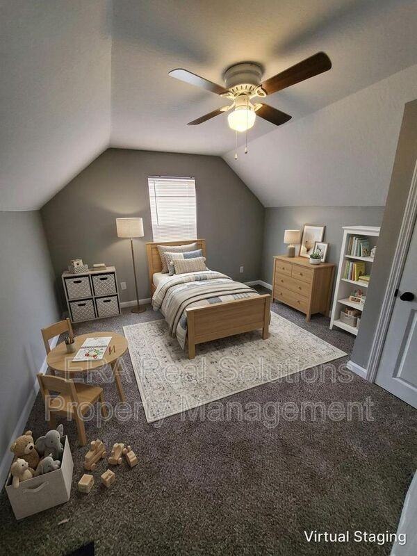 2176 Ontario St - Photo 5 of 18