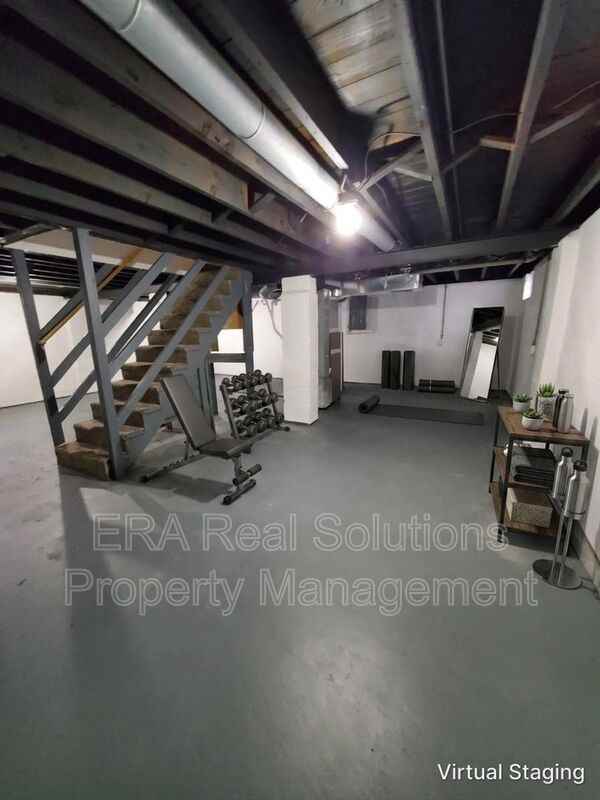 2176 Ontario St - Photo 6 of 18