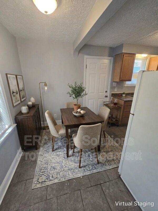 1656 Forest St - Photo 3 of 11