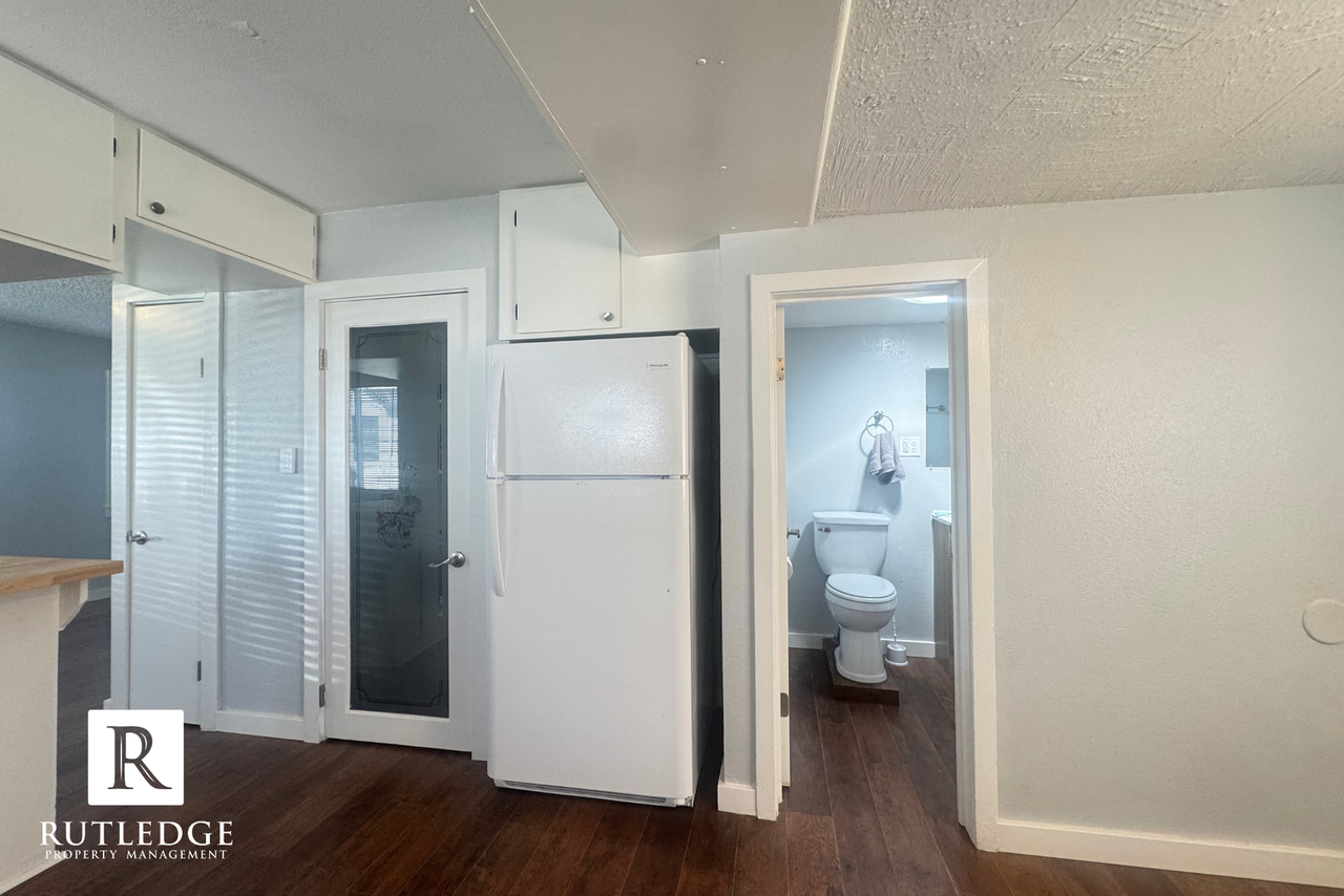 745 Dakota Ave - Photo 5 of 16