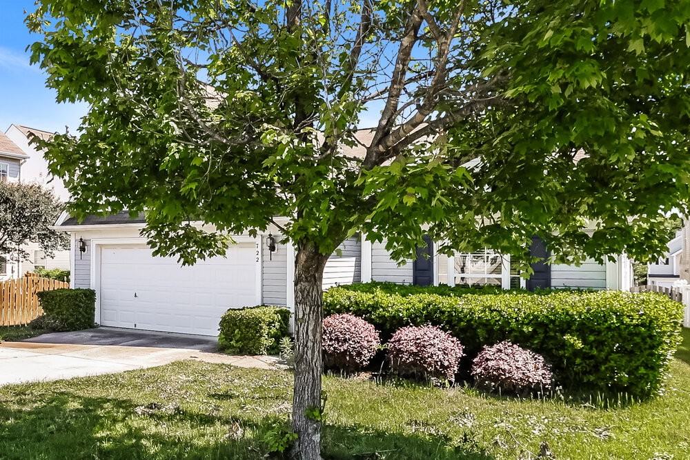 722 Hope St - Photo 4 of 17