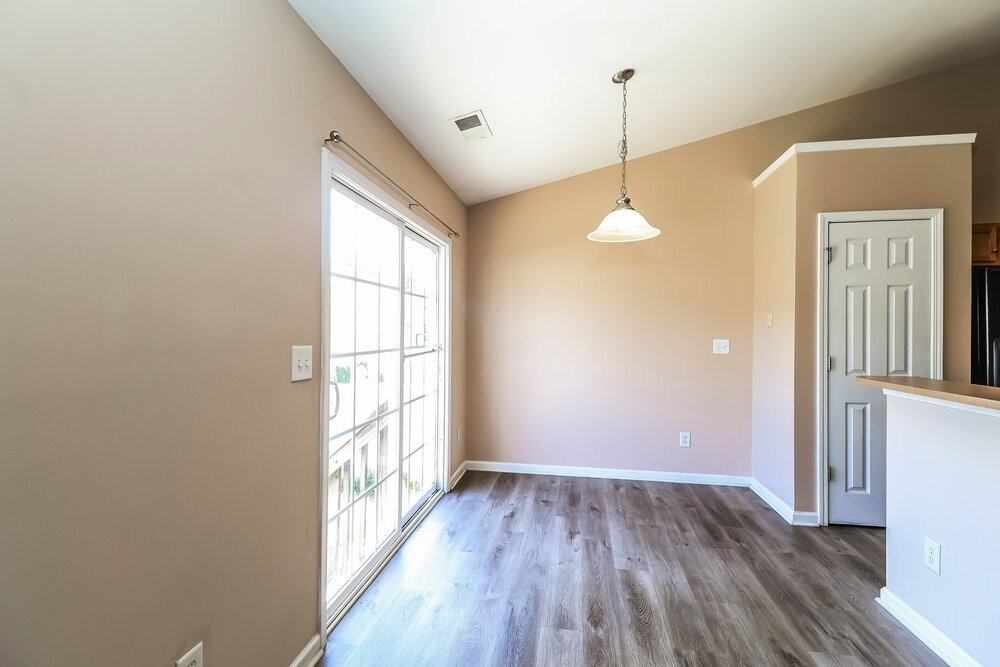 722 Hope St - Photo 7 of 17