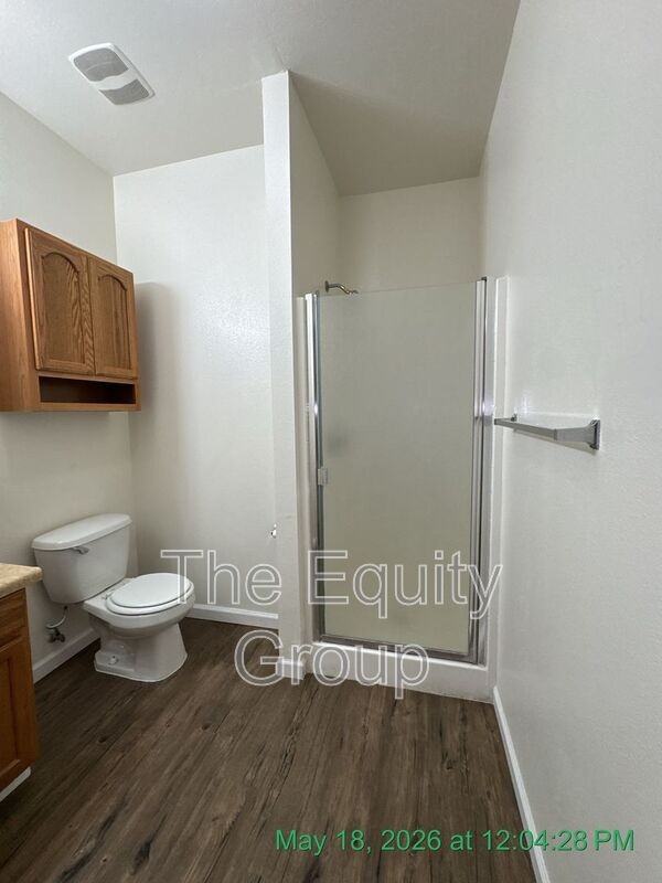 1323 S Crowe St #D - Photo 6 of 23