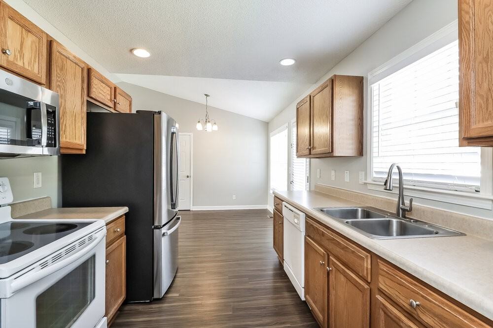 105 Birch Ct - Photo 7 of 16