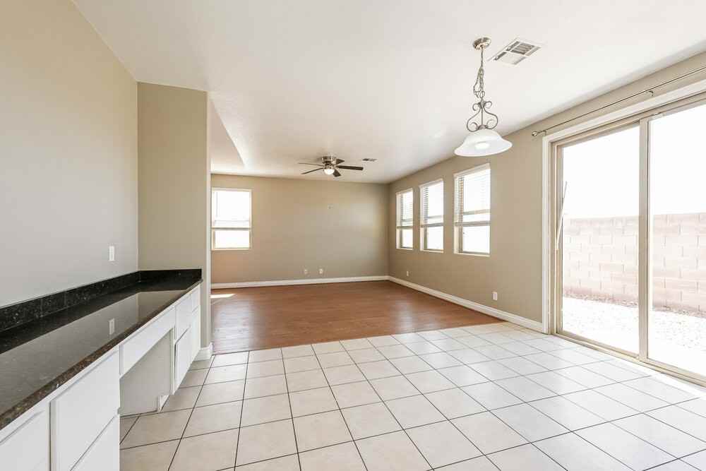 1071 Willjay Ln - Photo 6 of 17