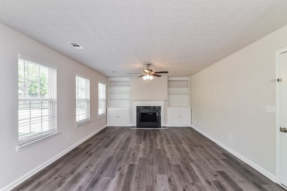 626 Stonecrest Dr - Photo 5 of 17