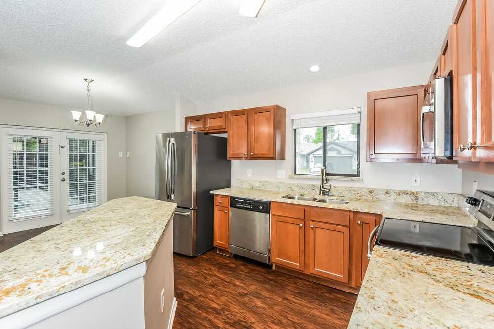 534 S Sundance Dr - Photo 7 of 16