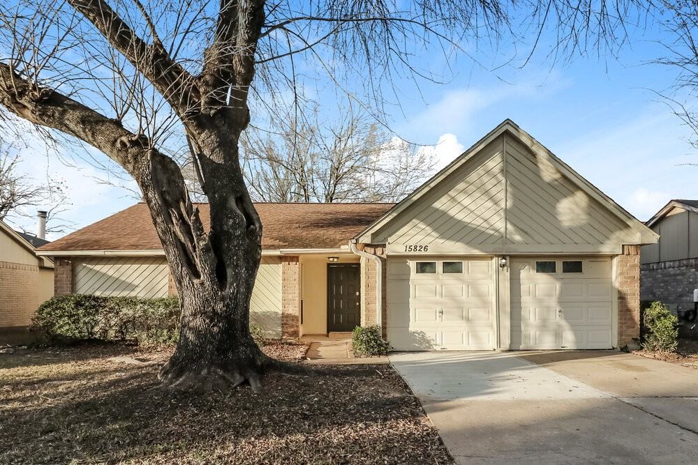 15826 Beechnut St - Photo 3 of 19