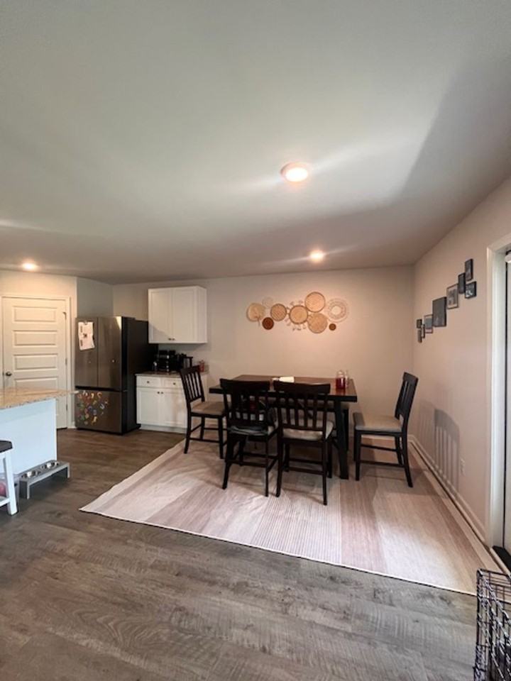 9122 Torrington Ln - Photo 2 of 18