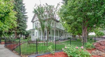 featured image of 603 E Commercial St