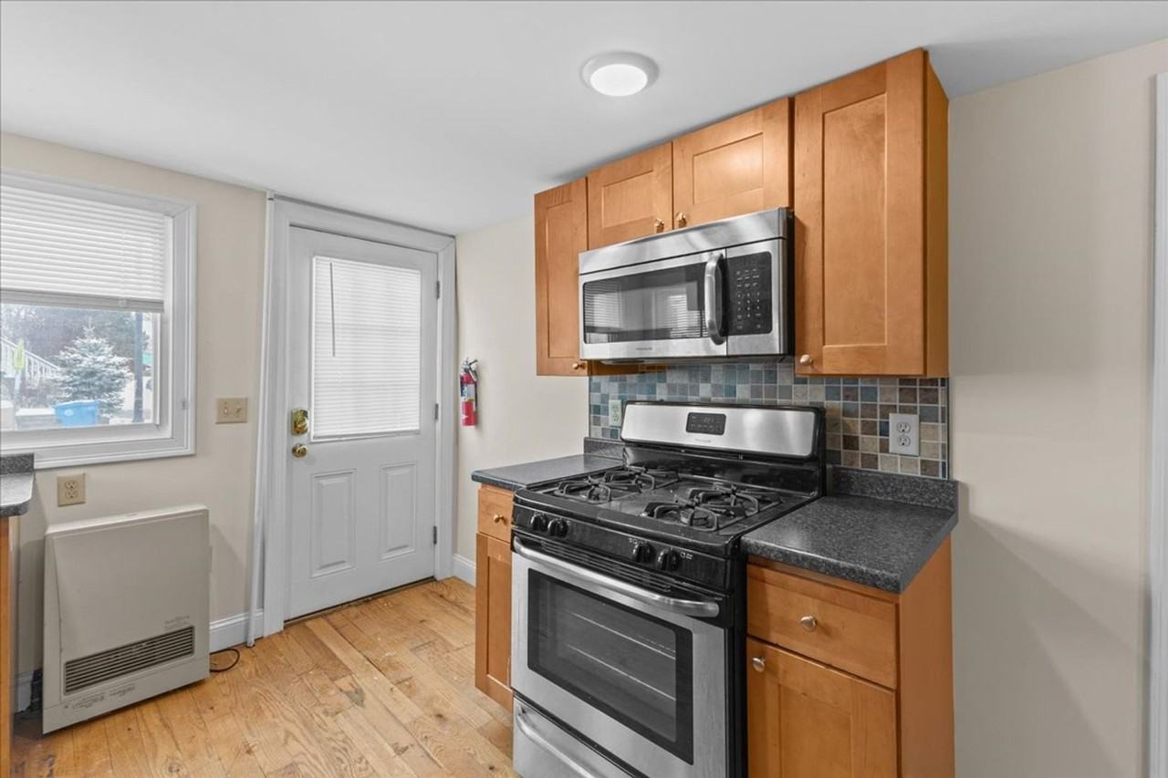 153 North St - Photo 2 of 11