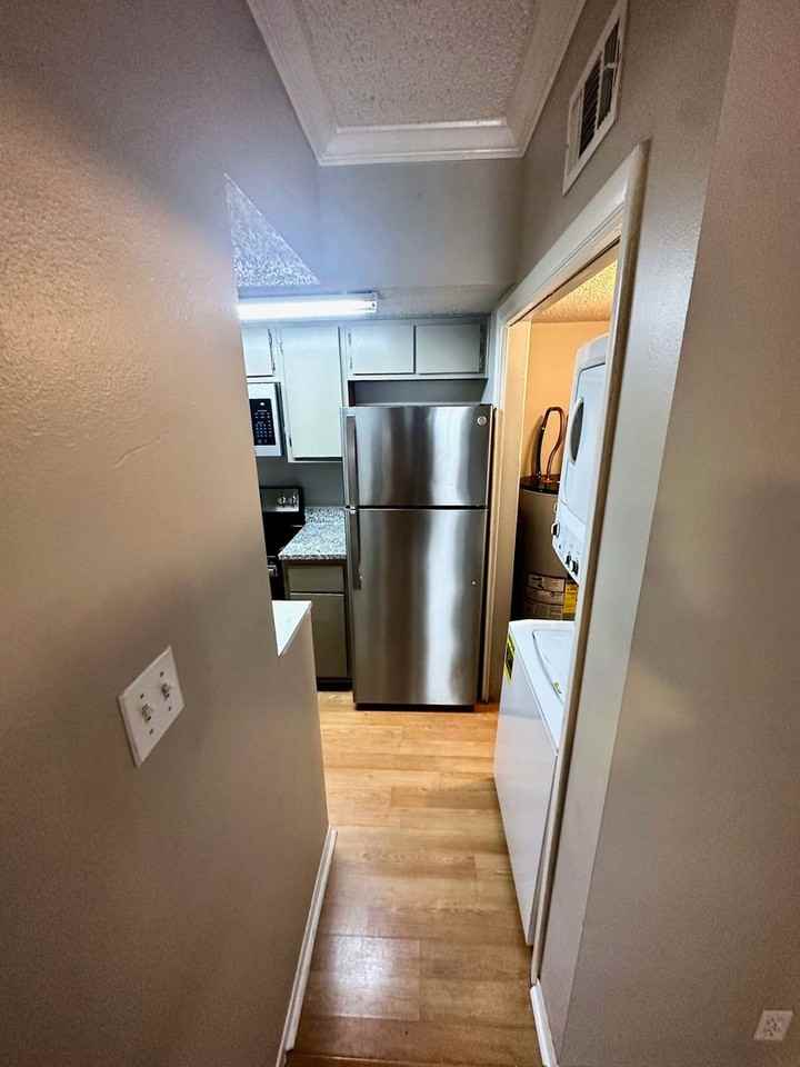 2510 San Gabriel St - Photo 4 of 16