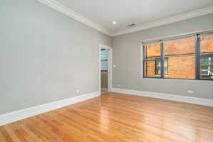 featured image of 963 E 61st St