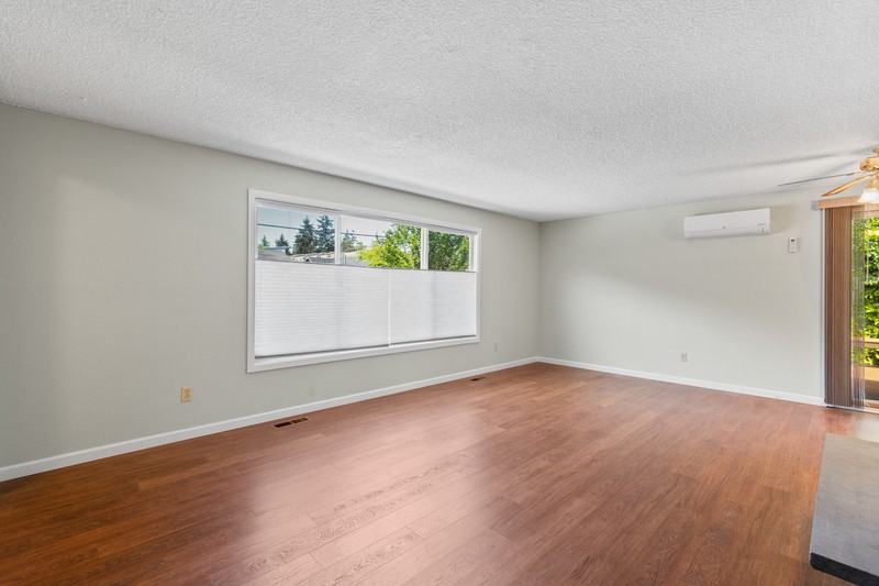 7712 224th St Sw - Photo 4 of 20