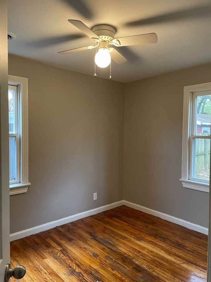 1139 S New Ave - Photo 4 of 6