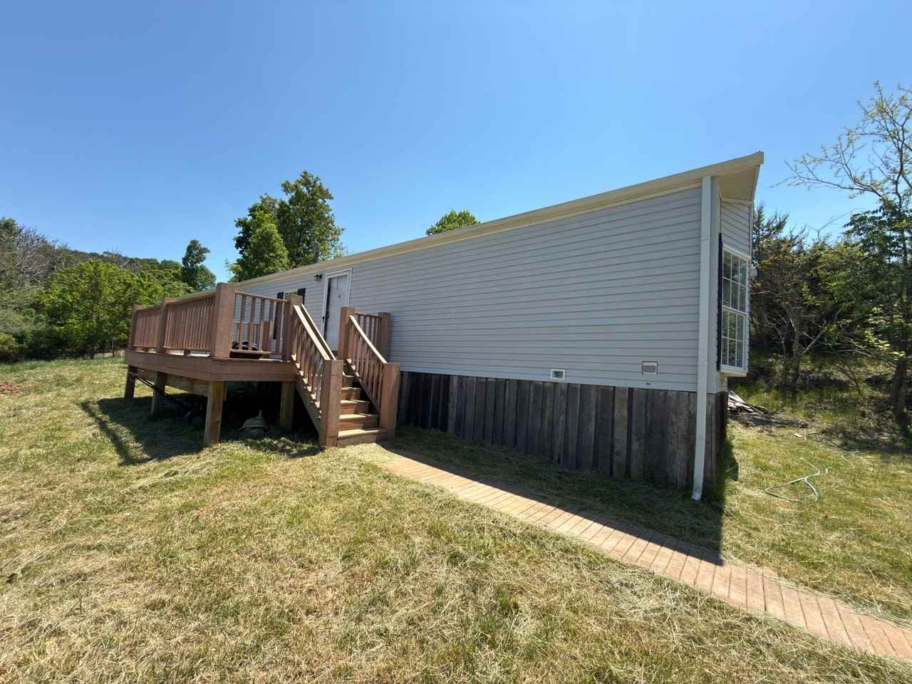 936 Walton Rd - Photo 2 of 19