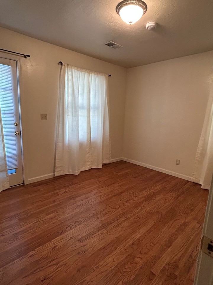 1515 Citrus Ave - Photo 7 of 13