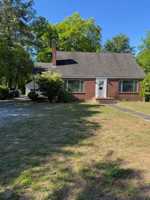 featured image of 1508 E Holly St