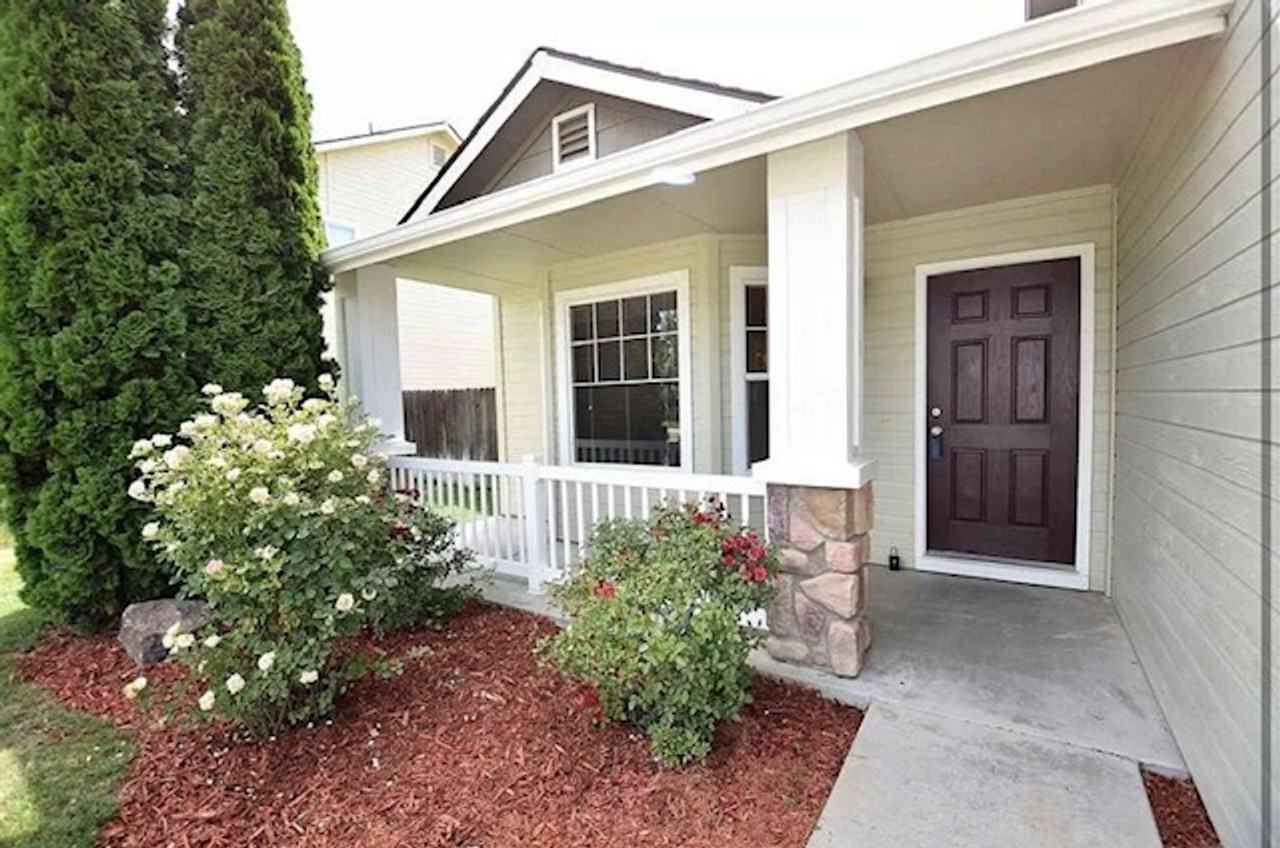 3341 N Maplestone Ave - Photo 2 of 24