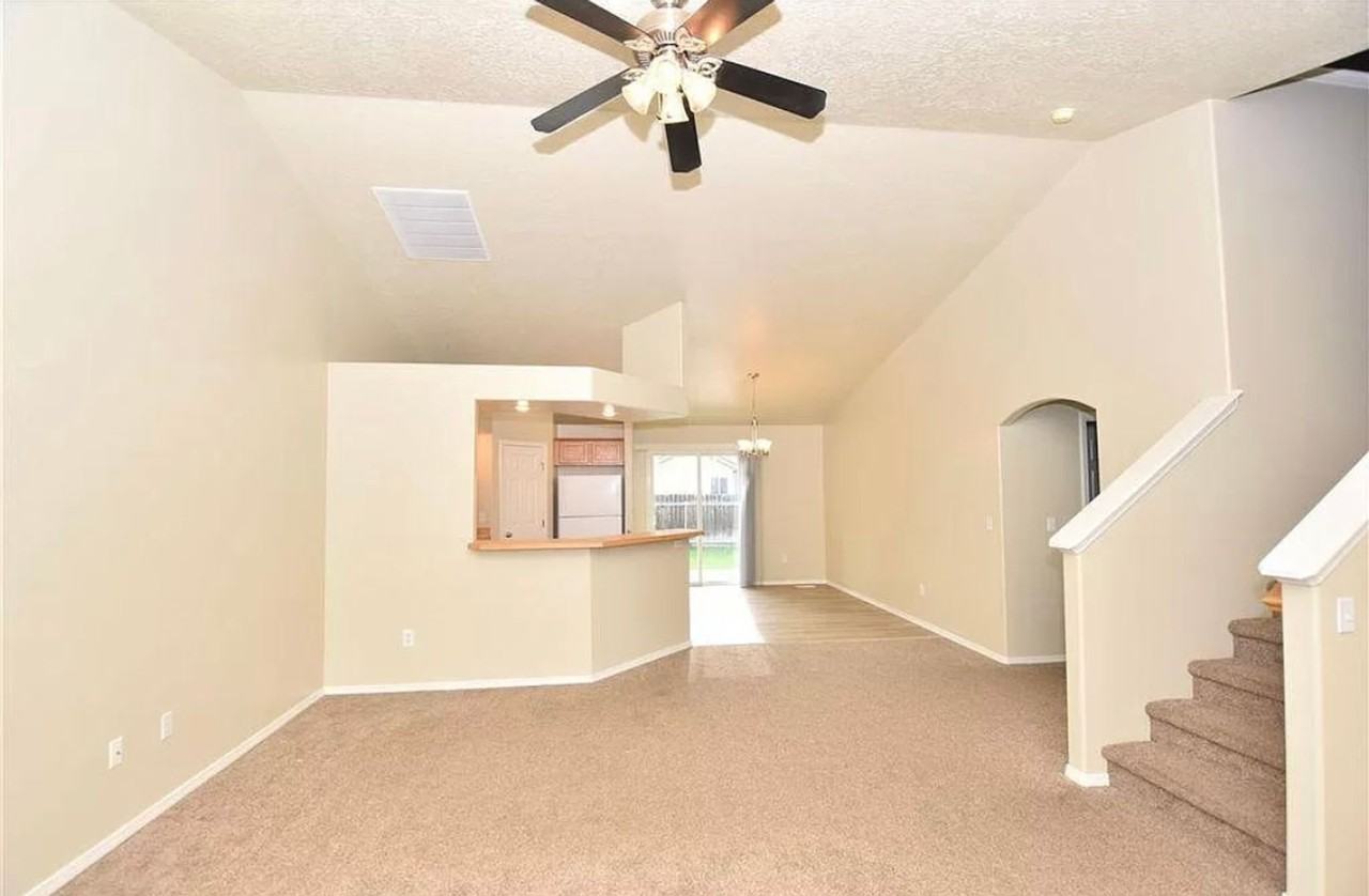3341 N Maplestone Ave - Photo 4 of 24