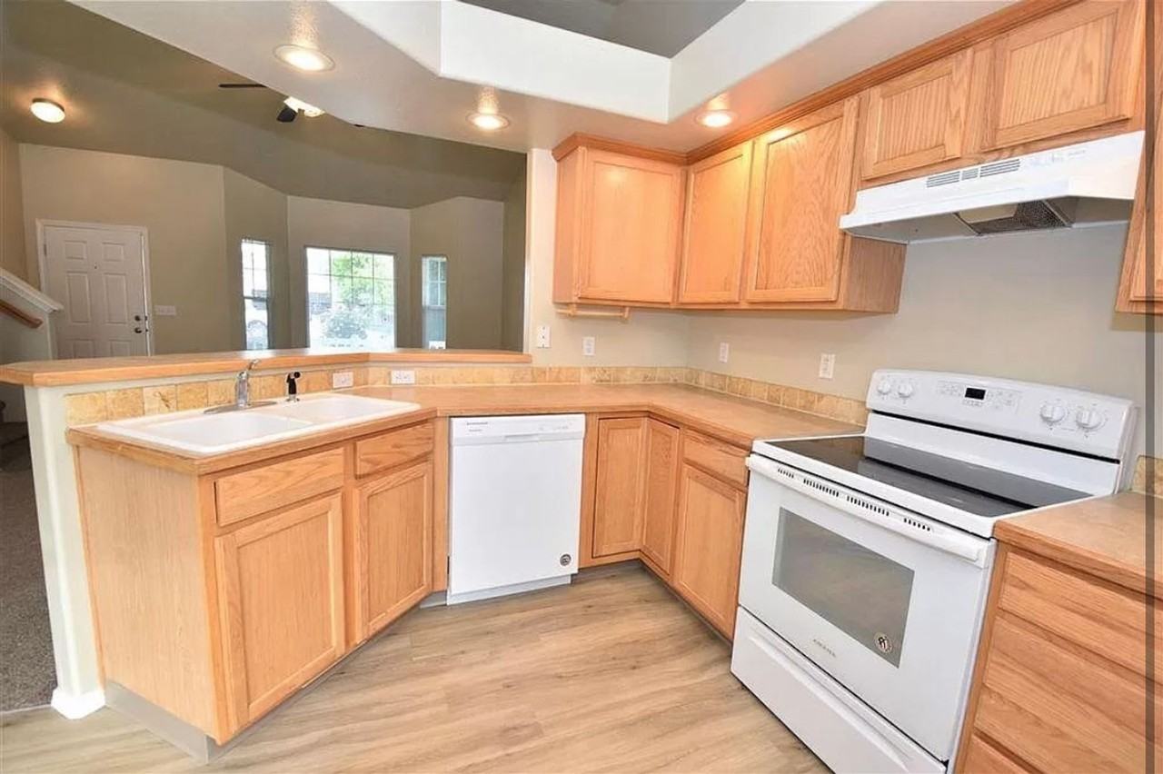 3341 N Maplestone Ave - Photo 7 of 24