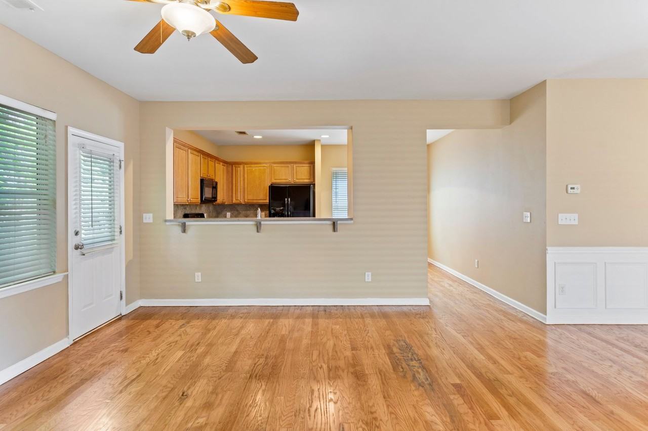 924 Silver Lake Dr - Photo 6 of 30