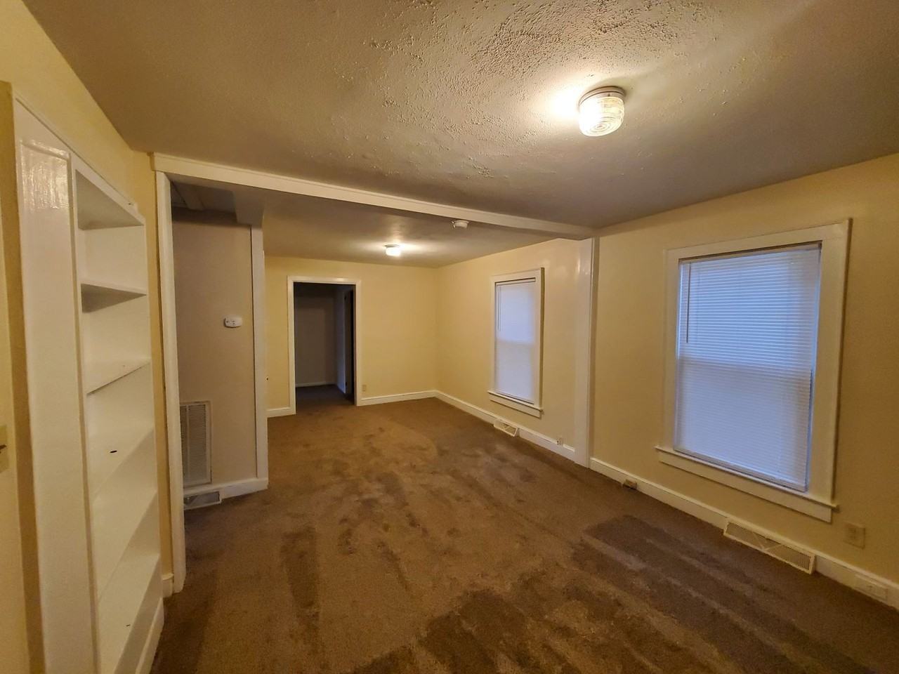 1717 Grove St - Photo 6 of 12