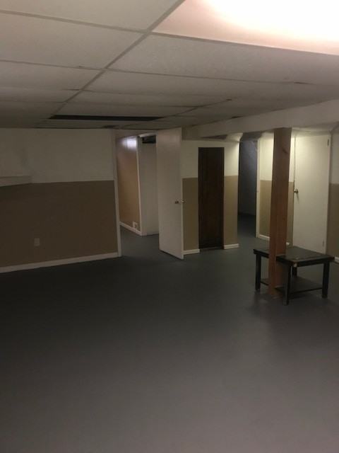 22030 Cushing Ave - Photo 7 of 9
