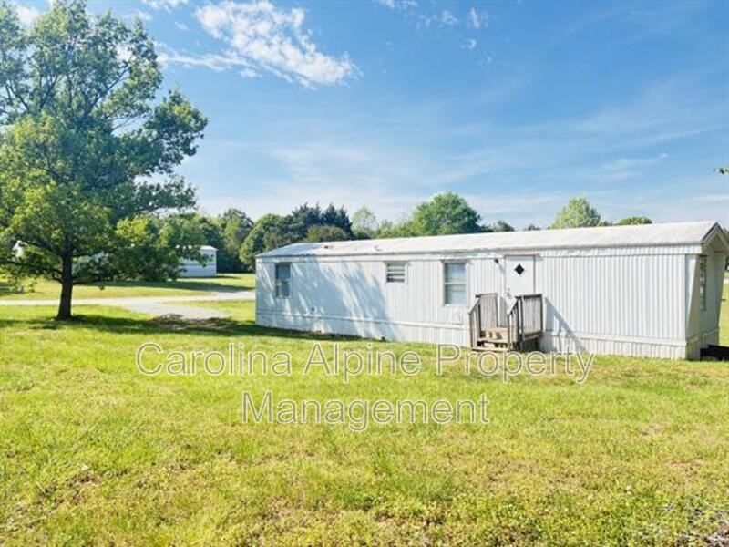 3822 Towery Rd - Photo 2 of 16