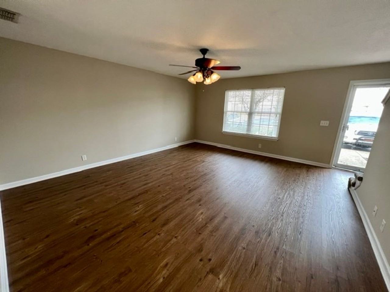 417 Shoshone Pl - Photo 3 of 19
