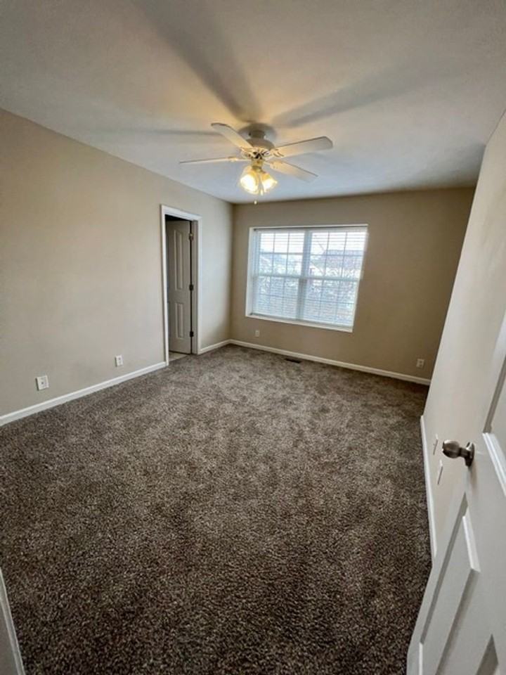 417 Shoshone Pl - Photo 7 of 19
