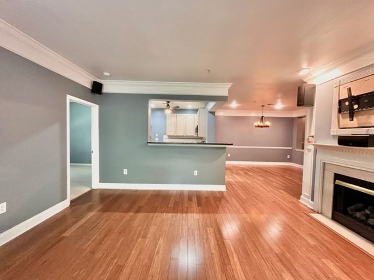 11318 Westbrook Mill Ln #103 - Photo 4 of 29