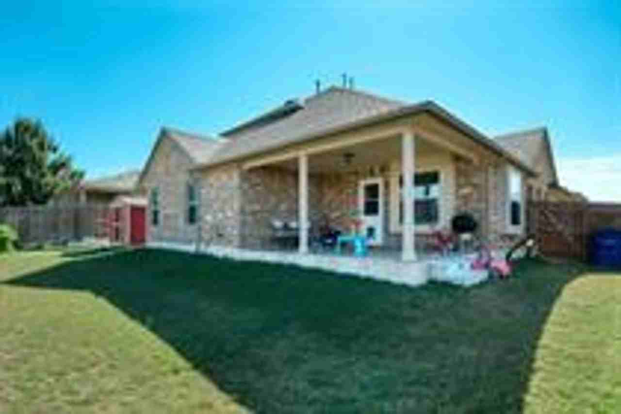 413 Alsatian Ln - Photo 2 of 9