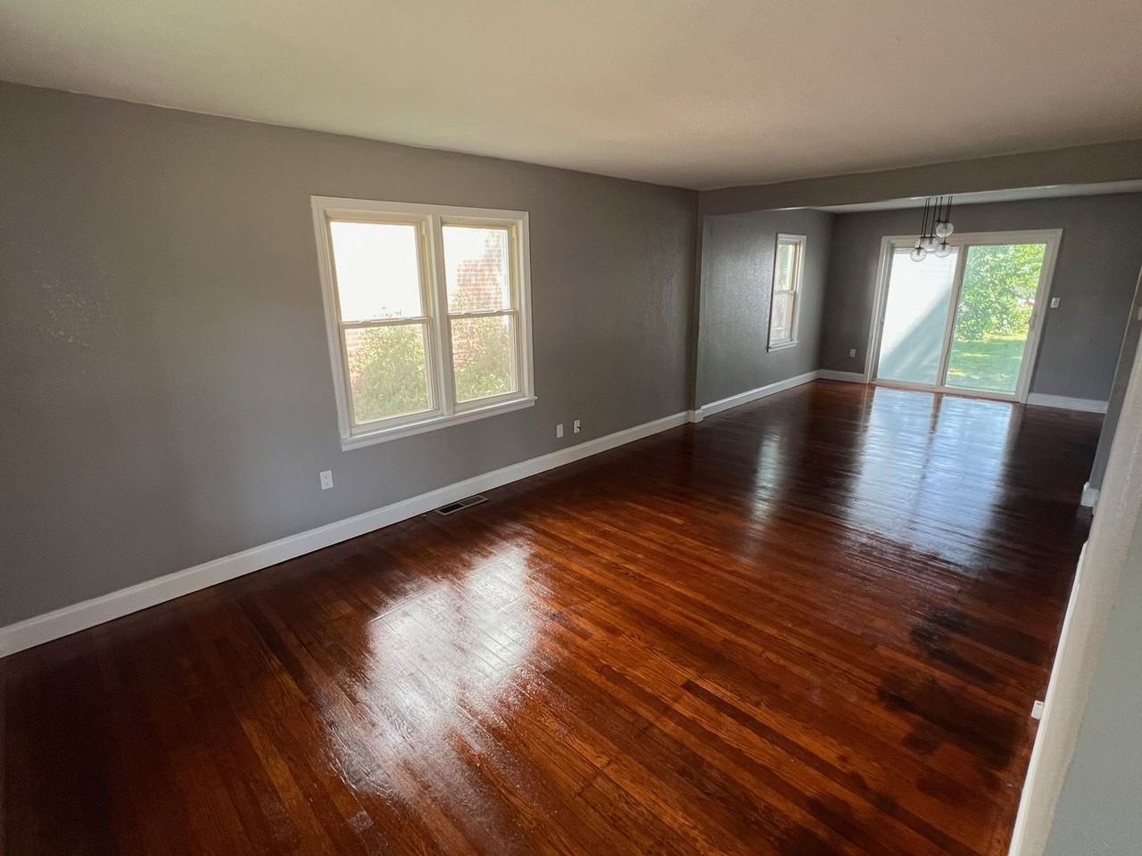 3101 Walnut Ave - Photo 2 of 4
