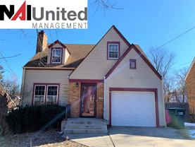 2814 Summit St - Photo 1 of 1