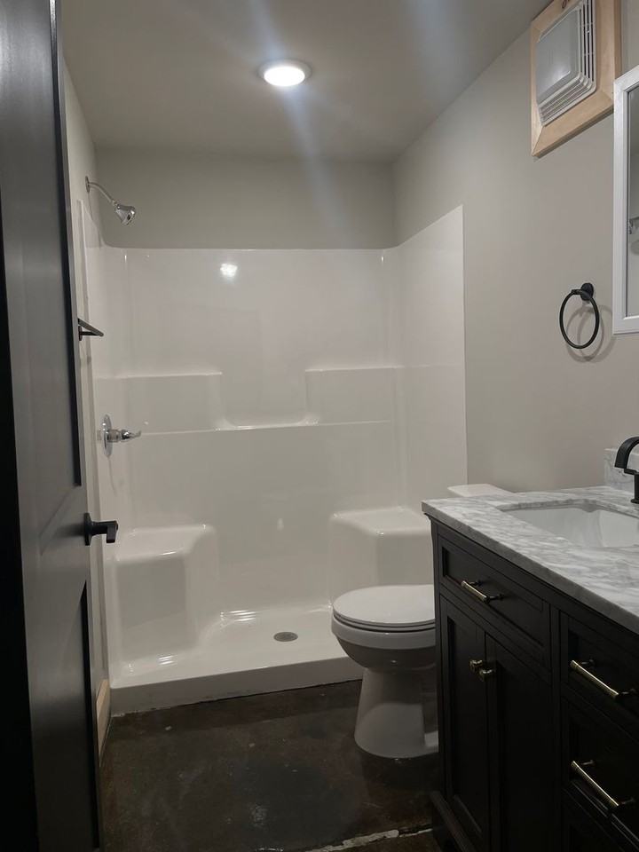 210 S Railroad St #110 - Photo 4 of 8