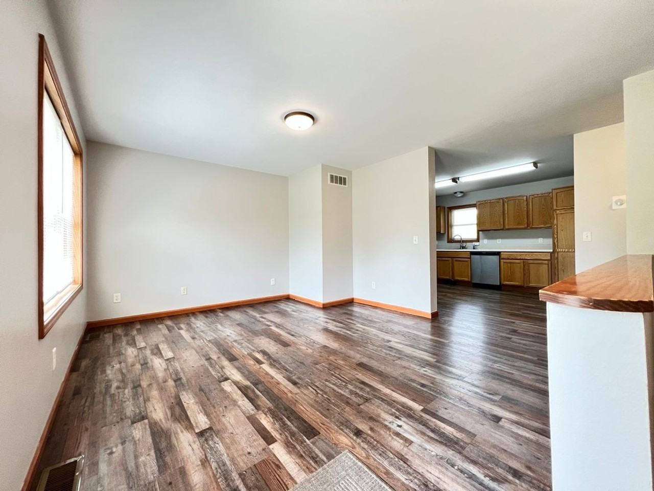 1387 106th Ave #1389 - Photo 2 of 35
